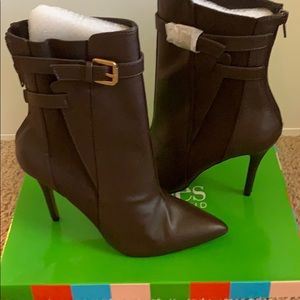 Charles David, Size 8.5, 4in/10cm Heel, Bootie